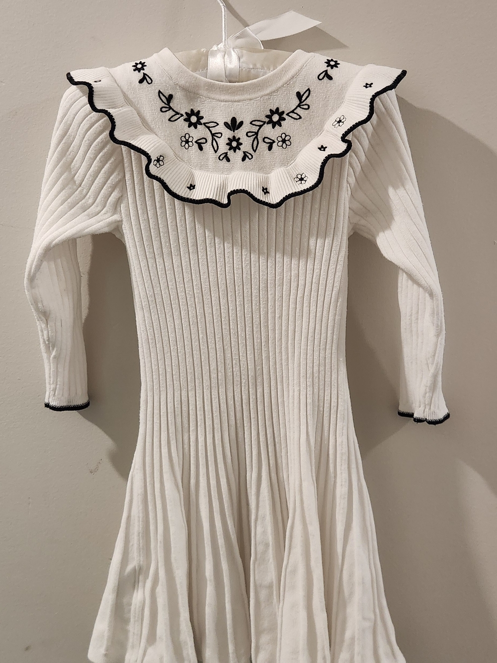 Country Road White Ribbed Dress with Black Floral Yoke